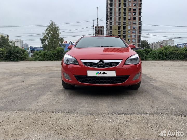 Opel Astra 1.6 AT, 2010, 220 000 км