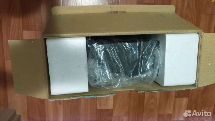 Источник бесперебойного питания новый