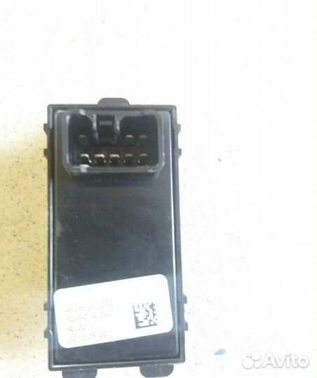 Кнопка стеклоподъемника задней правой двери Kia Ce