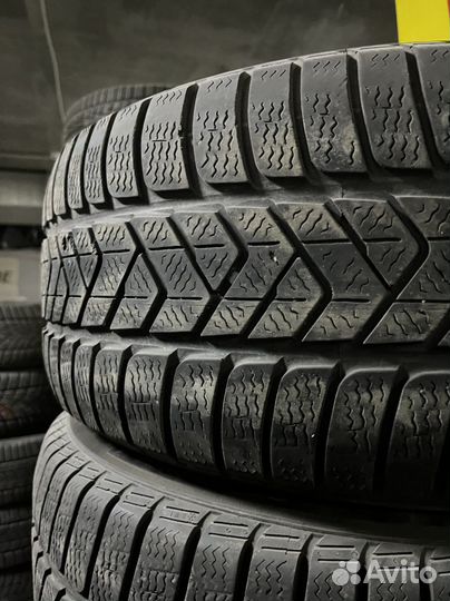 Pirelli Winter Sottozero 3 245/50 R18
