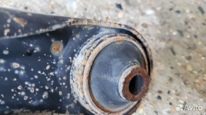 Передние рычаги toyota ist