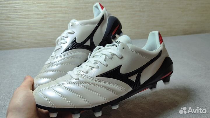 Футбольные бутсы mizuno morelia neo