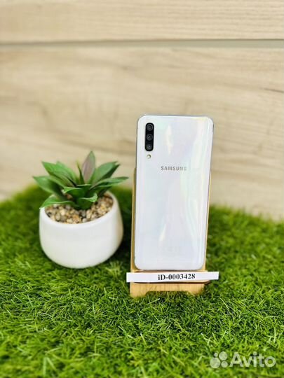 Samsung A50 4/64Gb