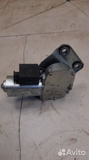 Моторчик стеклоочистителя задний LADA Priora