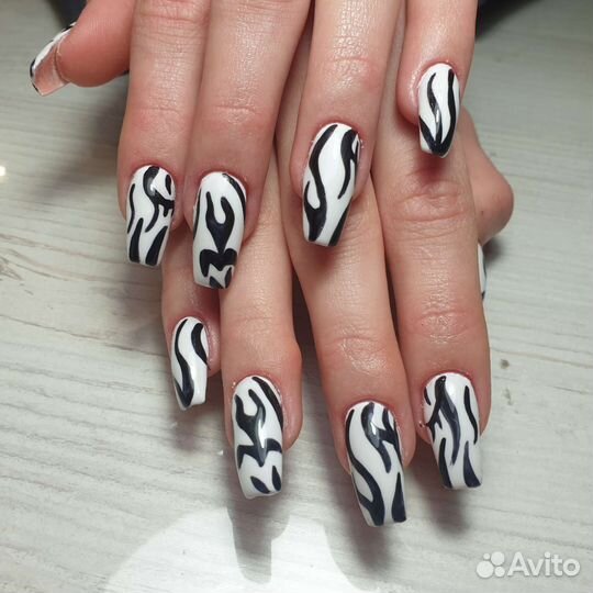 Коррекция и наращивание ногтей гелем