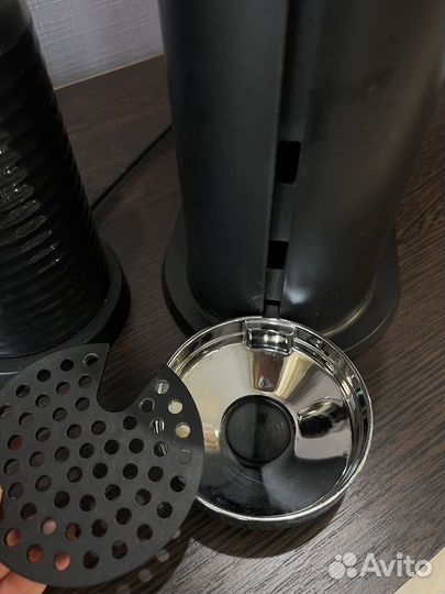 Кофемашина nespresso vertuo капсульная+капучинатор