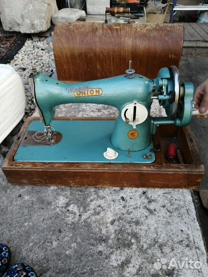 Швейная машинка