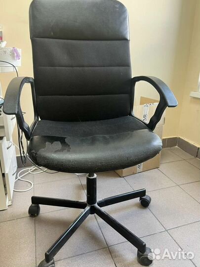 Компьютерное кресло