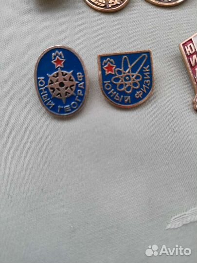 Значки СССР школьной тематики
