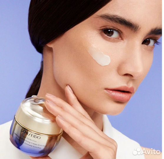 Shiseido Vital Perfection Uplifting антиэйдж крем