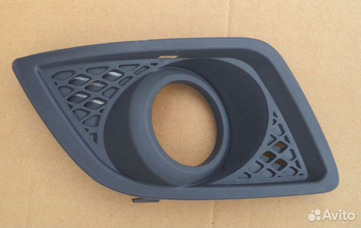 Оправа птф передняя правая Ford Fiesta ST5