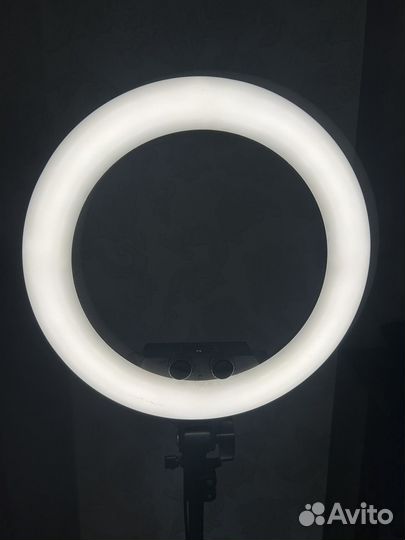 Кольцевая лампа ZB-F288 36 см