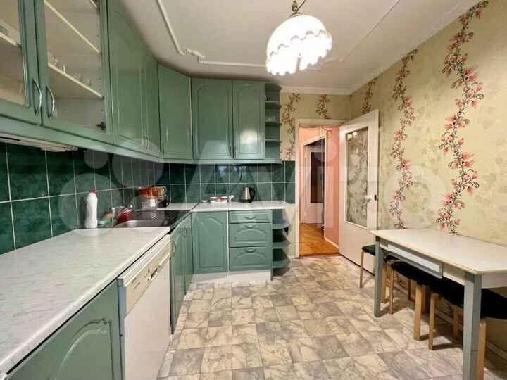 3-к. квартира, 71 м², 4/9 эт.