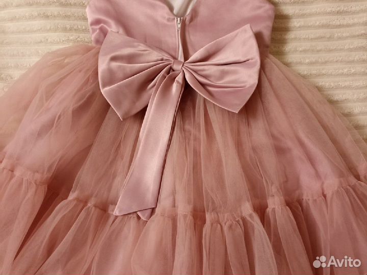 Платье на девочку