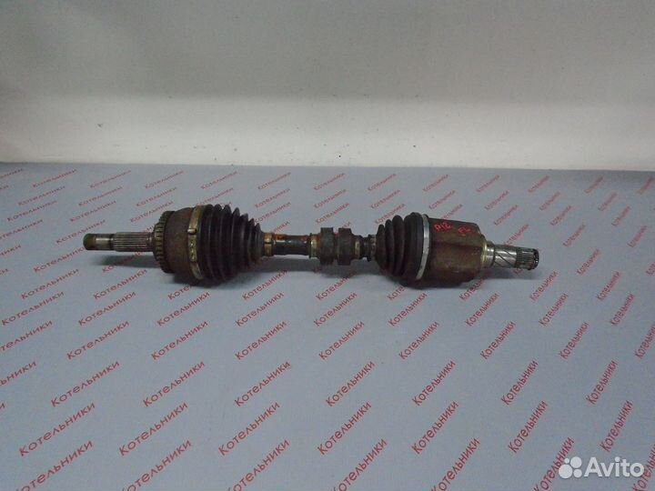Nissan 39101-AV622 Вал приводной, левый