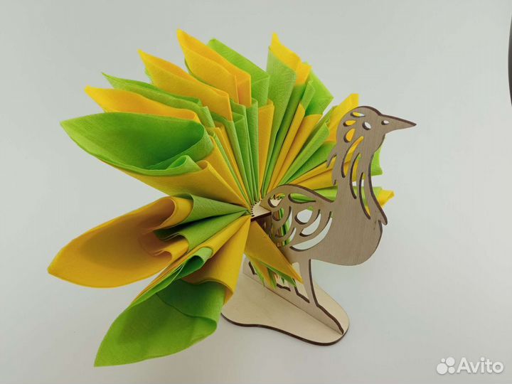 Лазерная резка оргстекла, фанеры