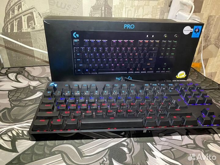 Игровая клавиатура Logitech g pro