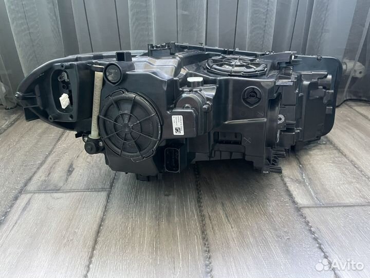Фара левая BMW g30 adaptive led