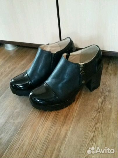 Ботинки осенние