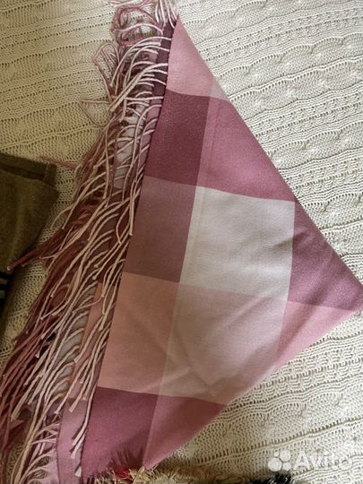 Пакетом женские шапки и шарфики пакетом