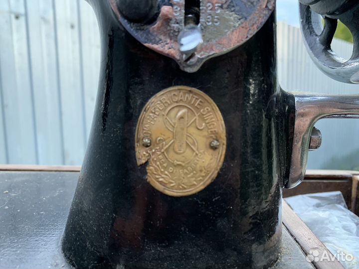 Швейная машинка зингер