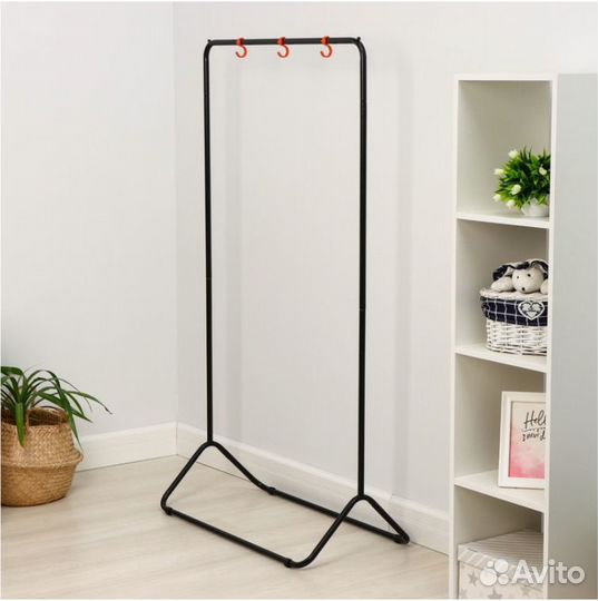 Стойка для одежды напольная (рейл). Новая