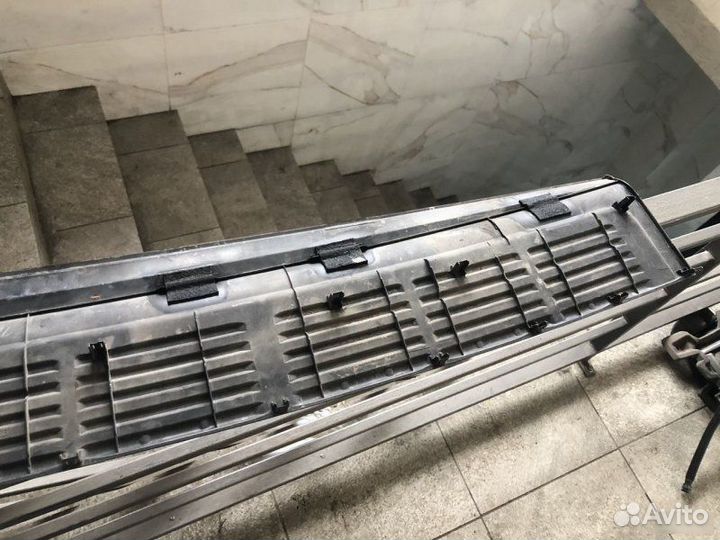 Накладка заднего бампера Toyota Land Cruiser 200