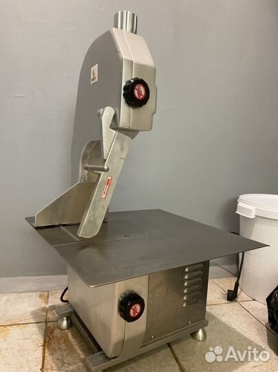 Ленточная пила для мяса или рыбы