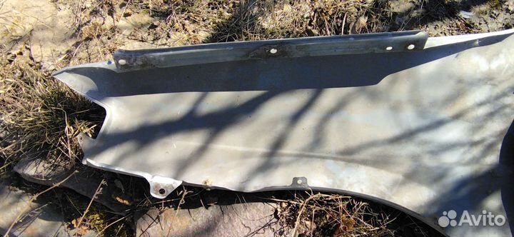 Крыло правое mazda demio dw дорест