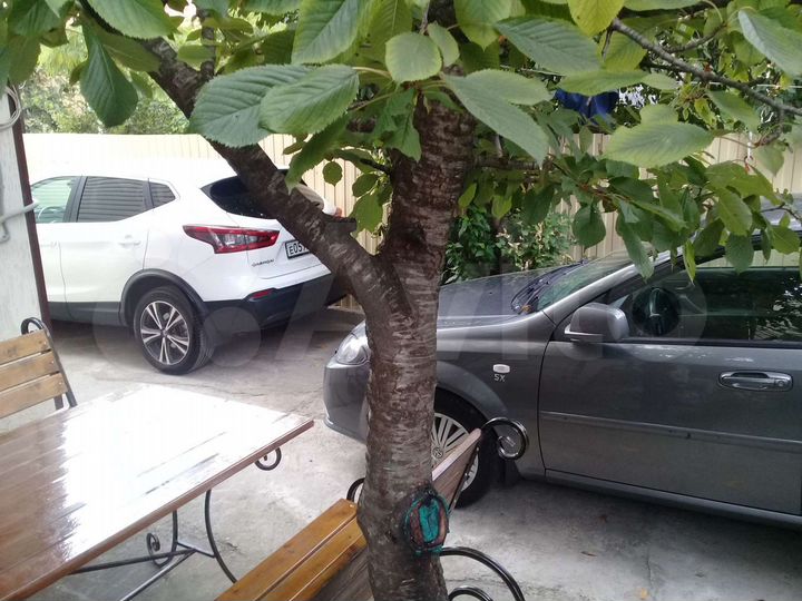 Комната 20 м² в 2-к., 1/2 эт.