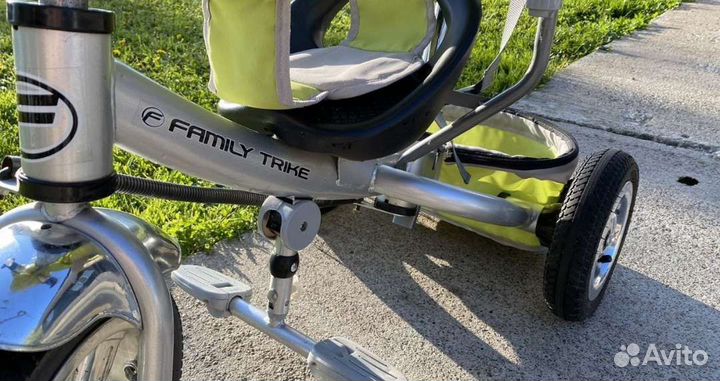 Детский трехколесный велосипед family trike