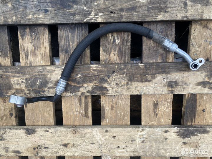 Трубка кондиционера Audi A6 C5 3.0 BBJ