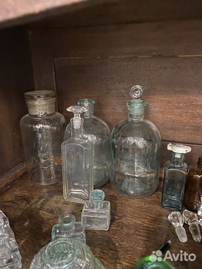 Старинные бутылочки и флаконы