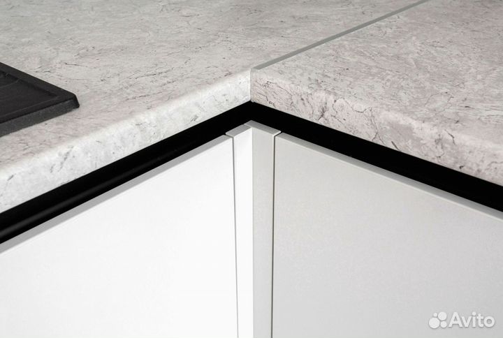 Угловая кухня с мдф фасадами