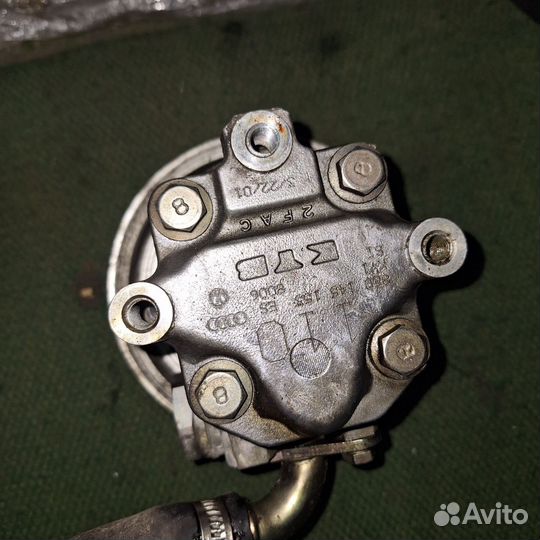 Насос гур Audi A4 B7 2.0 ALT