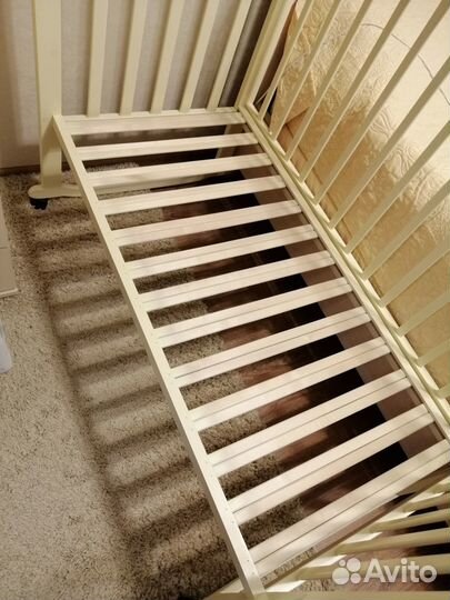 Кроватка детская