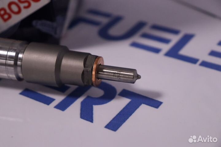 Форсунка топливная 0445120562