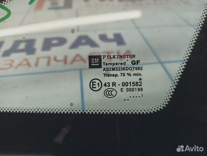 Стекло кузовное глухое левое Opel Astra (J) 516100