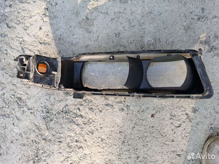 Стекло фары правое mmc galant legnum