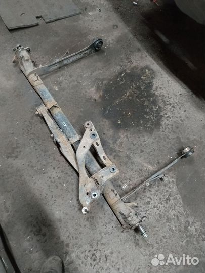 Балка задняя Nissan Maxima A33