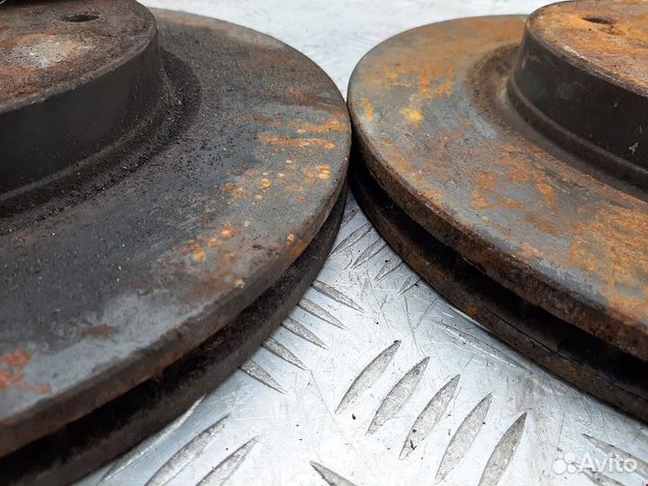 Диск тормозной передний Suzuki Grand Vitara 2 2006