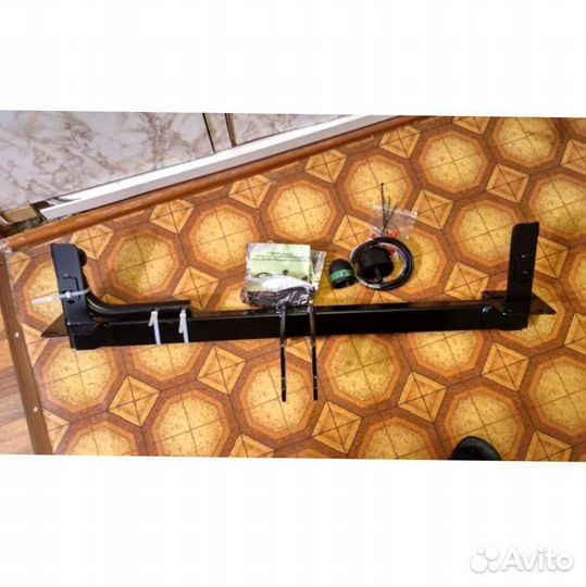 Фаркоп Hyundai Elantra XD седан/хетчбек 2000-2006