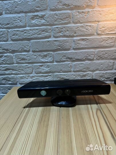 Xbox 360, 500gb + 2 джостика + 9 игр+камера