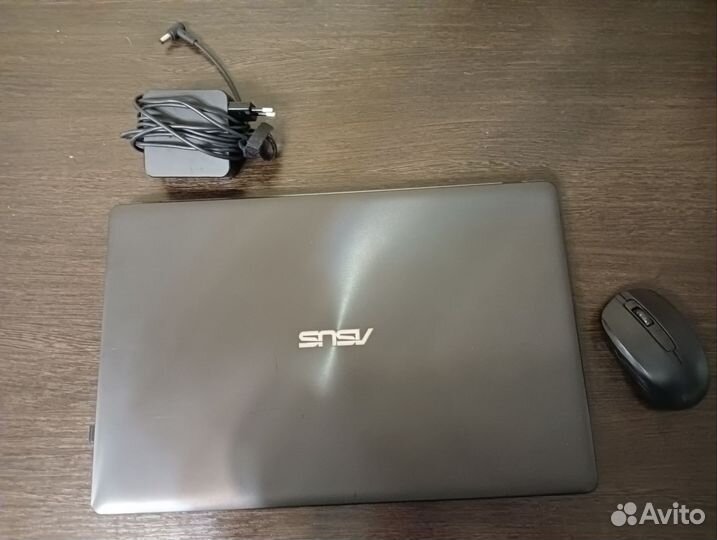 Ноутбук Asus x550c