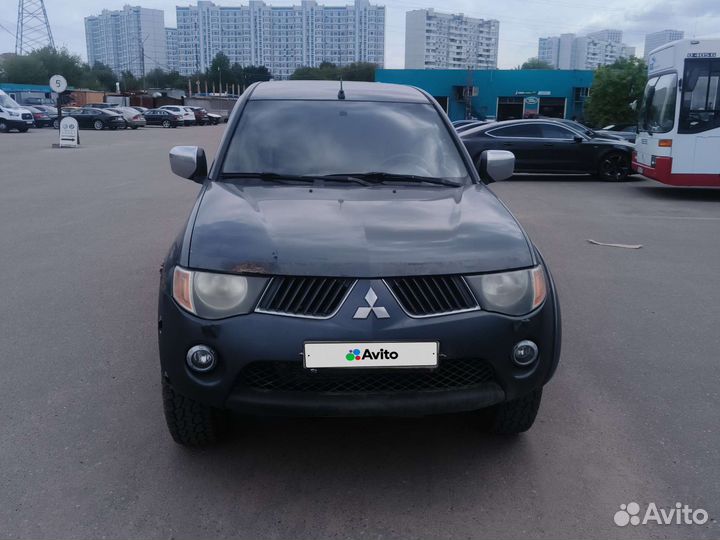 Mitsubishi L200 2.5 AT, 2007, 274 924 км