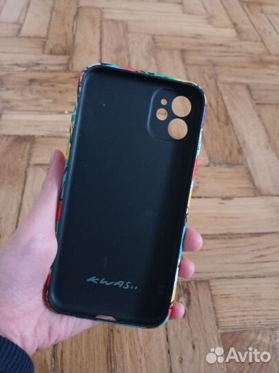 Яркий цветной чехол на телефон iPhone 11