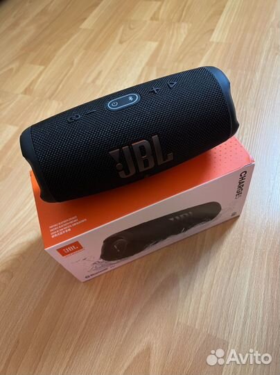 Колонка JBL Charge 5