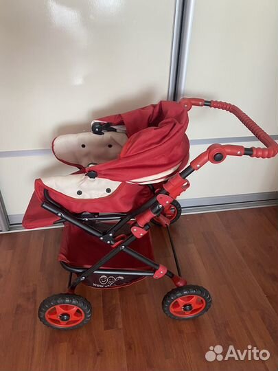 Игрушечная коляска для кукол