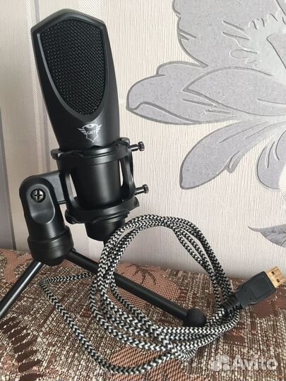 Микрофон Trust 232 Mantis