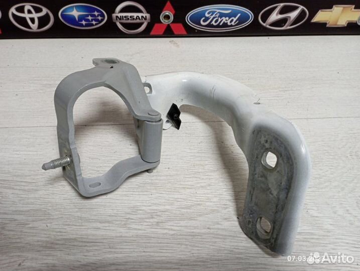 Петля двери багажника задняя правая Audi Q5 8R